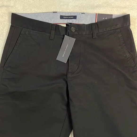 Tommy Hilfiger Brushed Twill Chinos, Black, size 32 x 30 - Picture 2 of 9